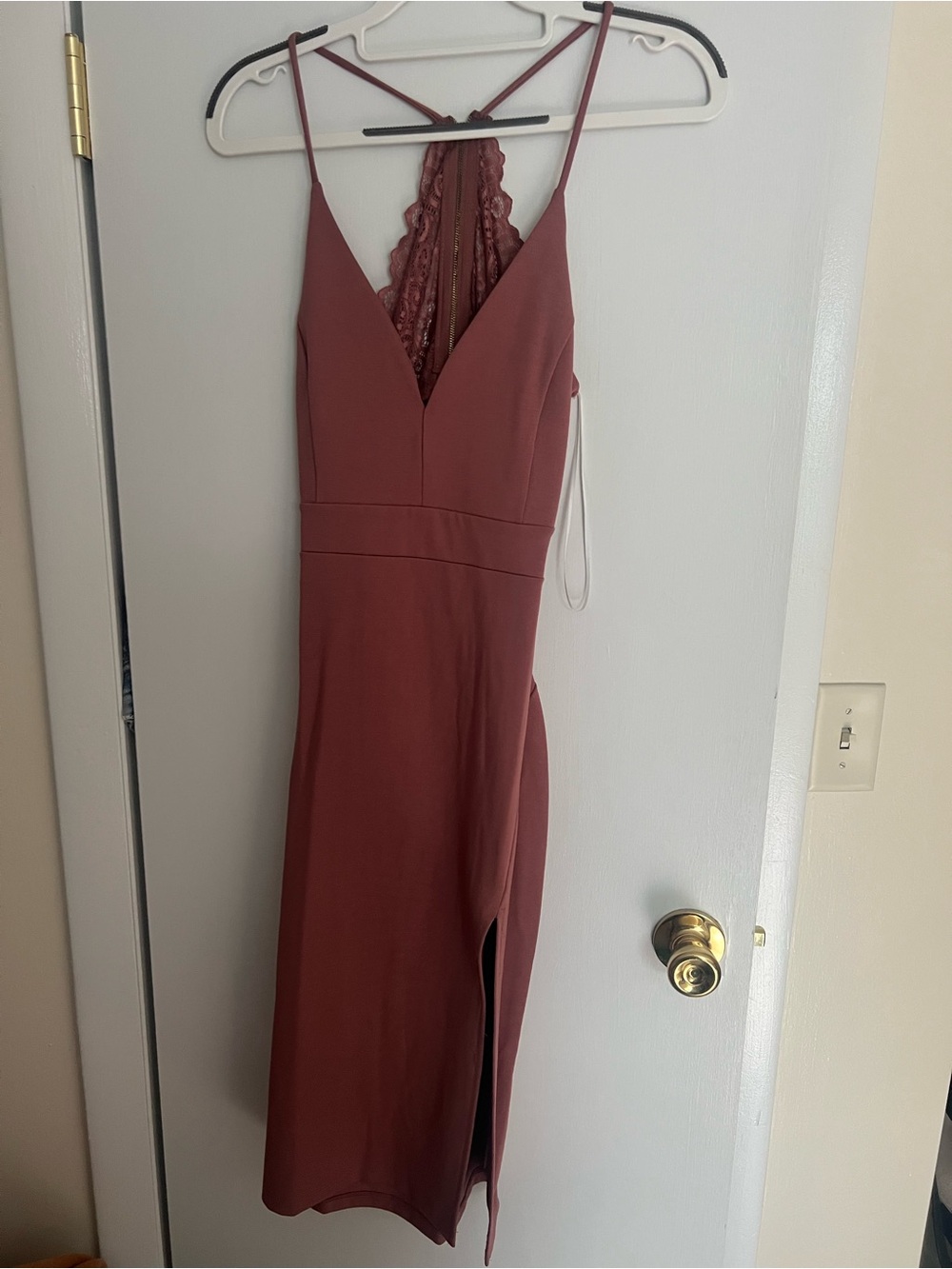 Elegant Mauve Lace-Back Midi Dress - Women